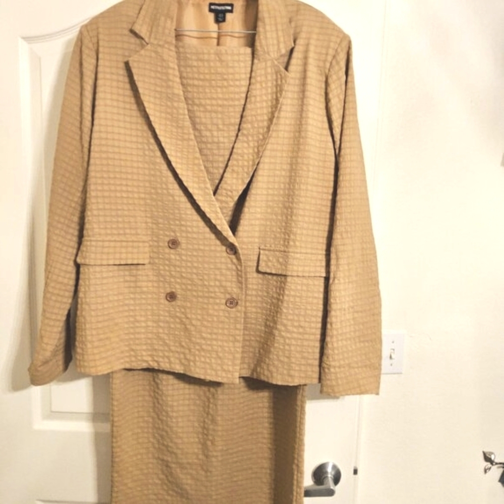 Plus Stone Textured Maxi Skirt And Oversized Textured Blazer